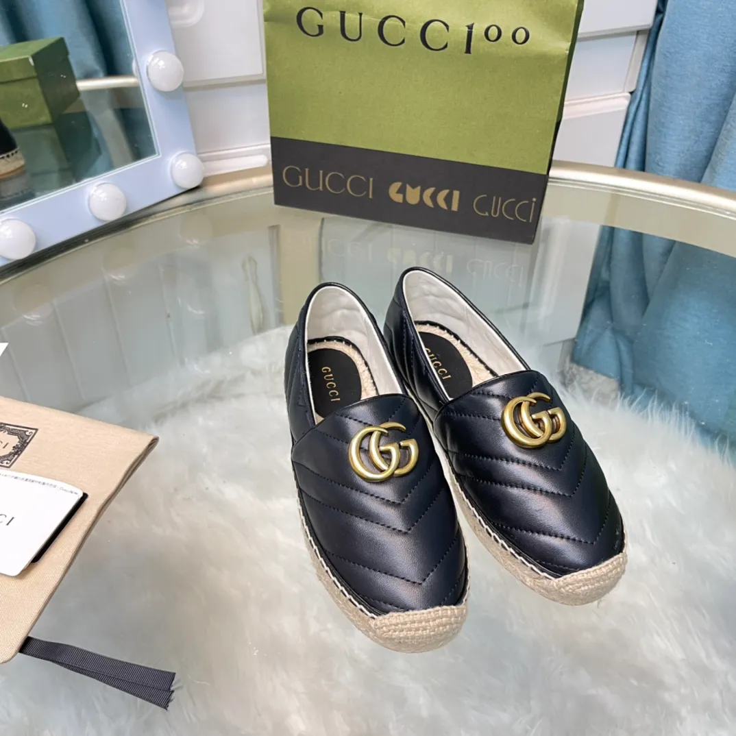 👟👟Ex-factory price 440👟👟 Women's shoes Women's clothing [GUCCI] Fisherman's shoes Fabric: Ebony twill quilted classic GG canvas Lining: Imported linen consistent with z👟👟Ex-factory price Outsole: Integrated hemp rope and rubber injection molding (anti-slip) Technology: Purely hand-sewn Packaging: Full set of matching packaging Code number: 35-40 (standard code number) (34.41.42 is customized)